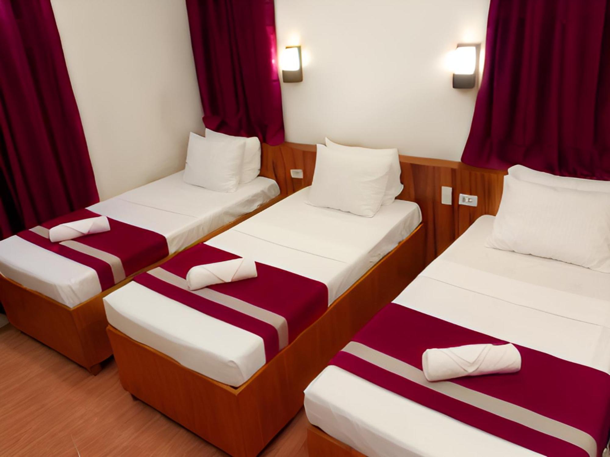 Dy Heritage Suites Vigan Exterior photo